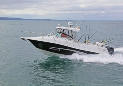 Club Marine Reviews Haines Hunter 760R Limited